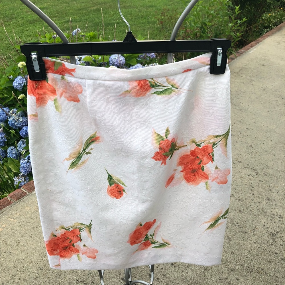 Beautiful Floral Mini Skirt